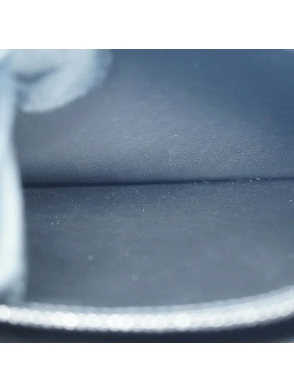 Louis Vuitton item status